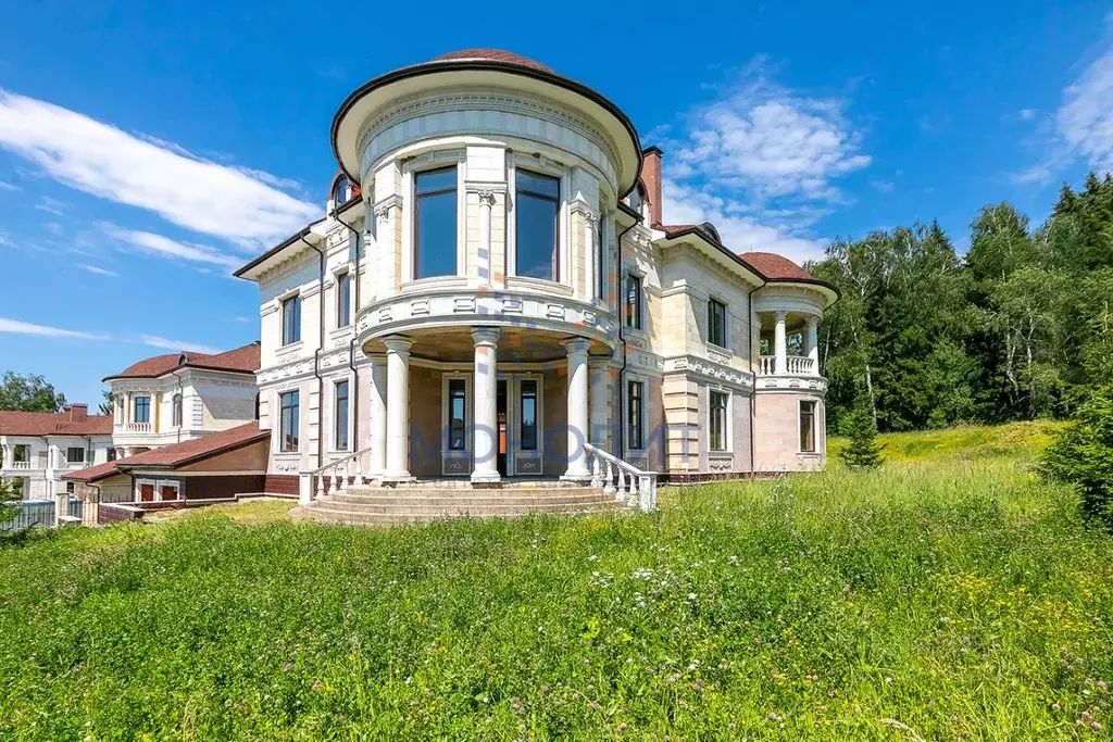 Коттедж в Москва Идиллия ДНП, 32 (858 м) - Фото 1