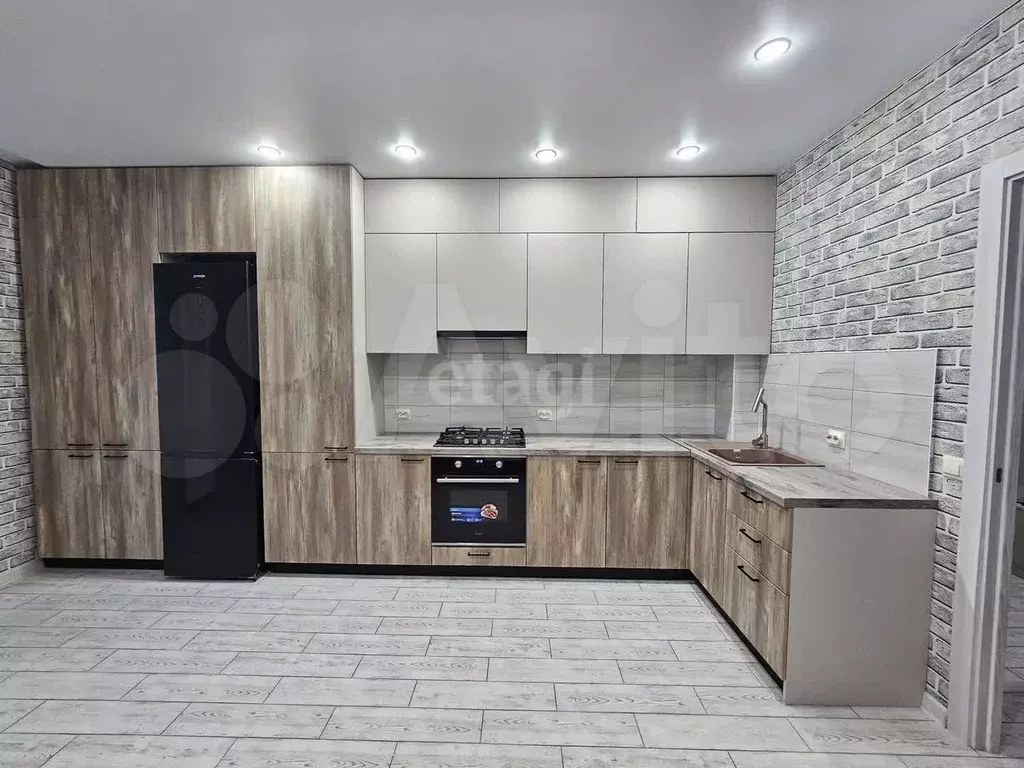 2-к. квартира, 70,1 м, 4/9 эт. - Фото 0