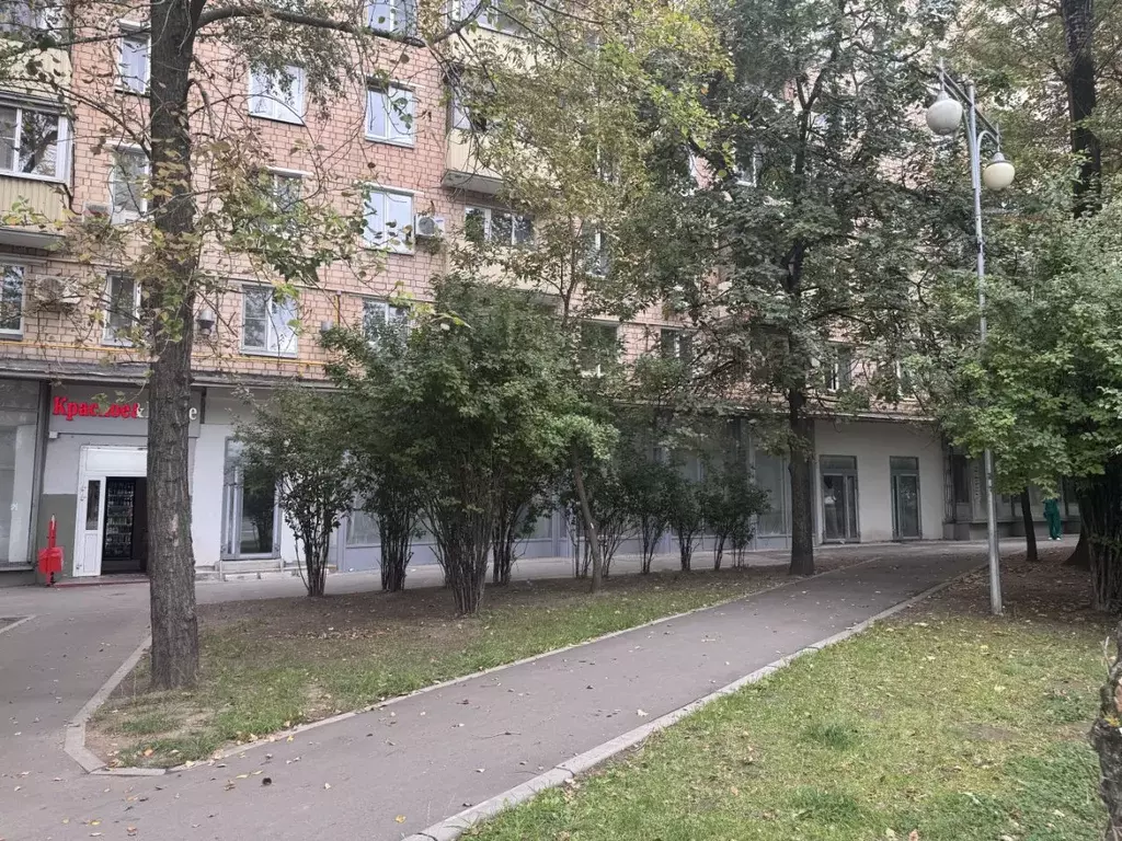 Торговая площадь в Москва Варшавское ш., 65К1 (200 м) - Фото 1