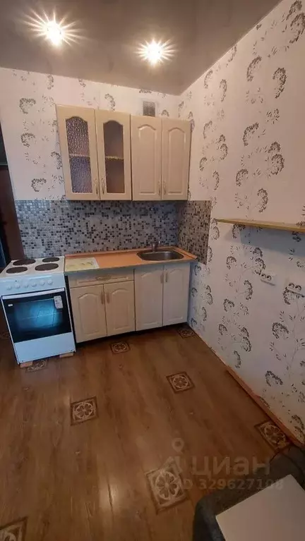 Студия Свердловская область, Екатеринбург ул. Рощинская, 27 (22.2 м) - Фото 1