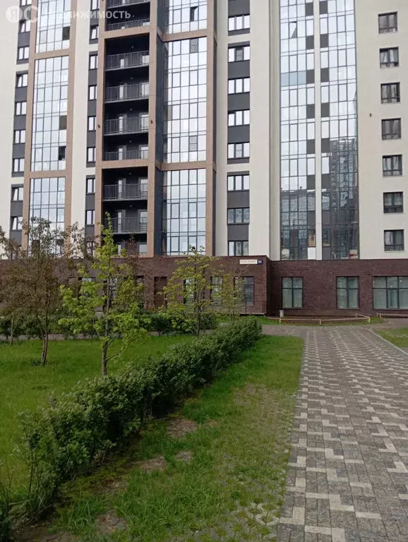3-комнатная квартира: Екатеринбург, улица Академика Ландау, 14 (71.8 ... - Фото 0