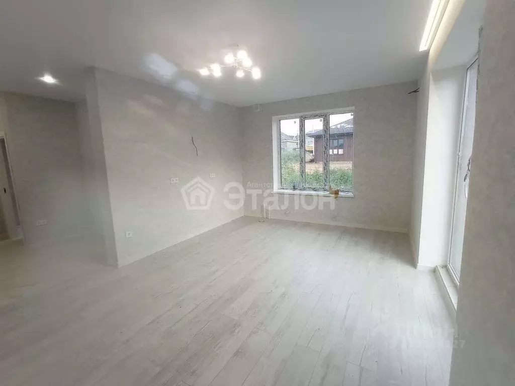 Дом в Волгоградская область, Волгоград пос. Участок ВПЭЛС, ул. ... - Фото 1