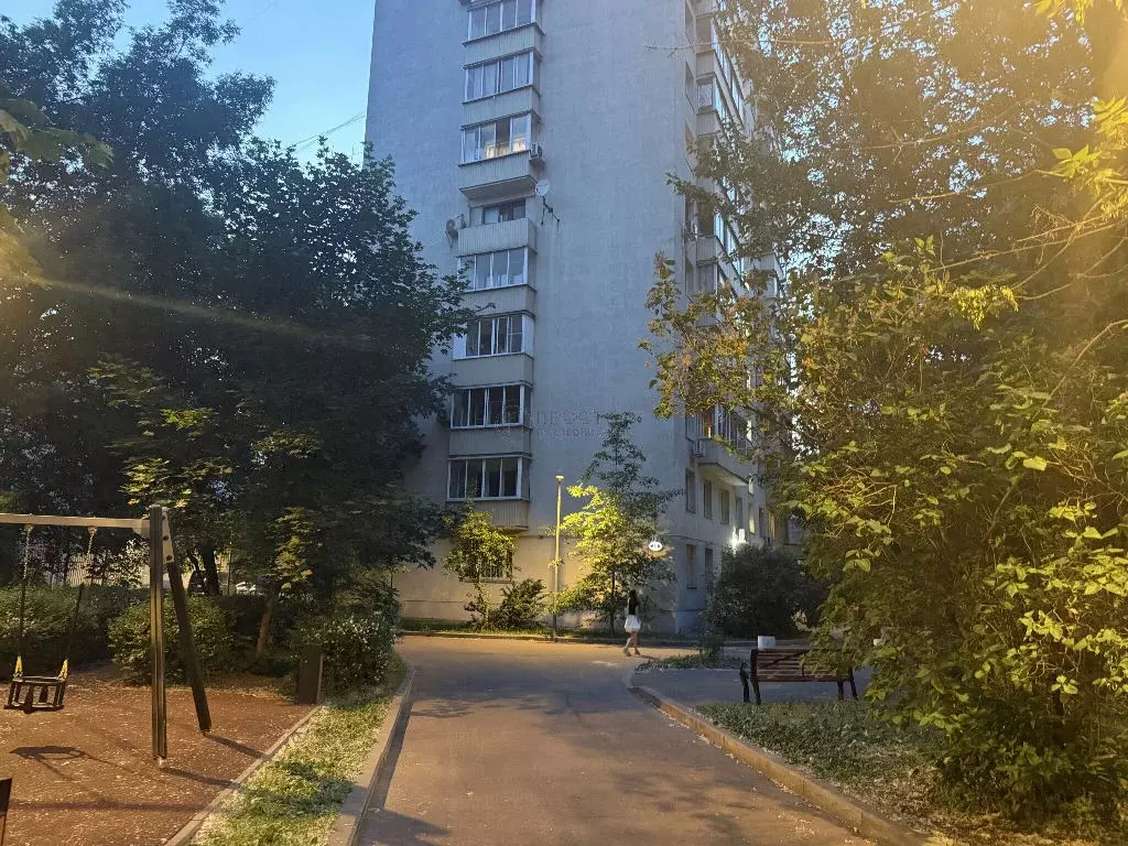 Продается 3-комнатная квартира - Фото 1