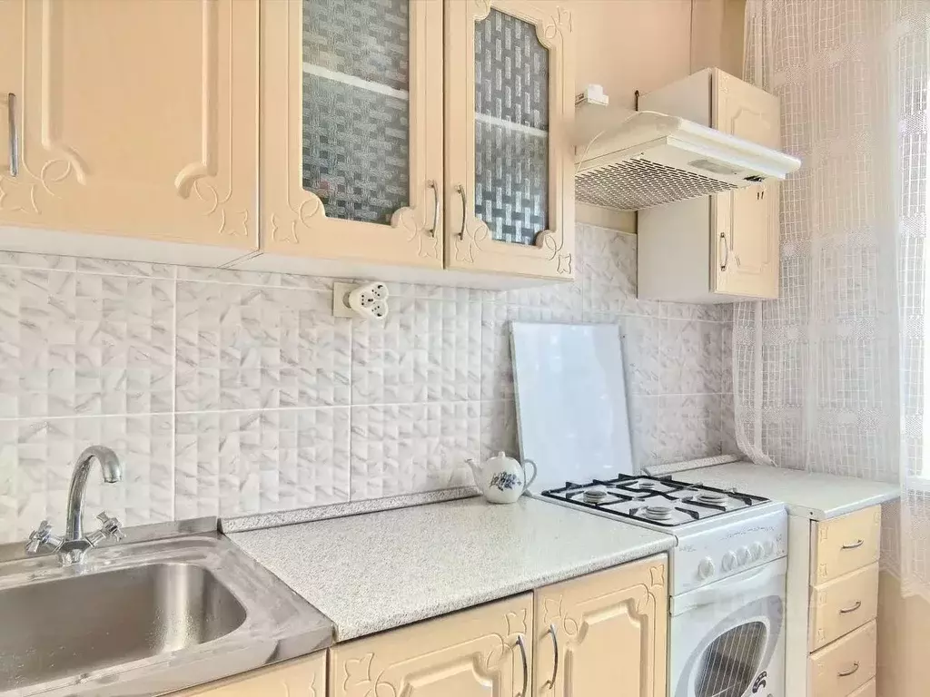 2-к кв. Саратовская область, Саратов ул. Малая Горная, 40/54 (52.7 м) - Фото 2