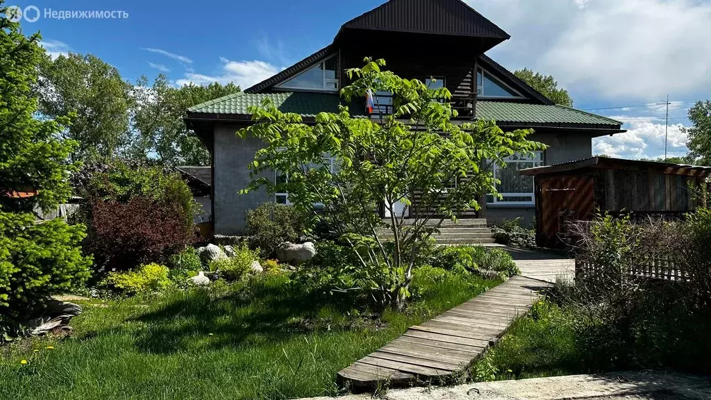 Дом в Саяногорск, Речная улица (352.8 м) - Фото 0