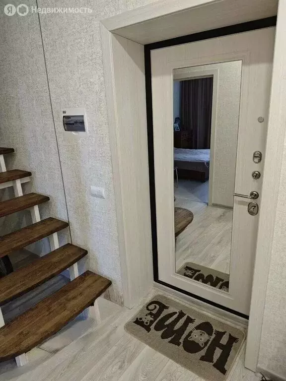 2-комнатная квартира: посёлок Невское, Клубная улица, 11 (88.3 м) - Фото 1