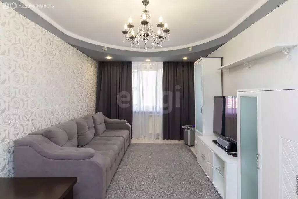 3-комнатная квартира: Тюмень, Заречный проезд, 35 (66.2 м) - Фото 0