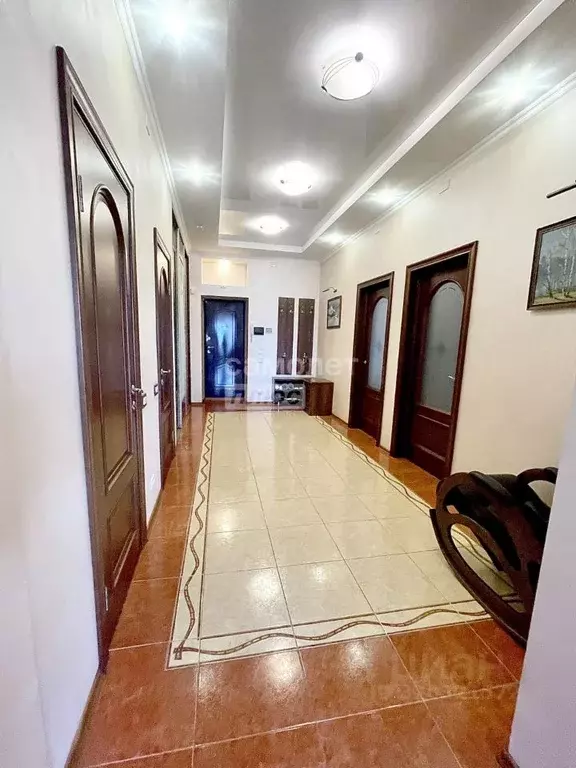 4-к кв. Челябинская область, Миасс ул. 8 Марта, 197А (117.2 м) - Фото 1