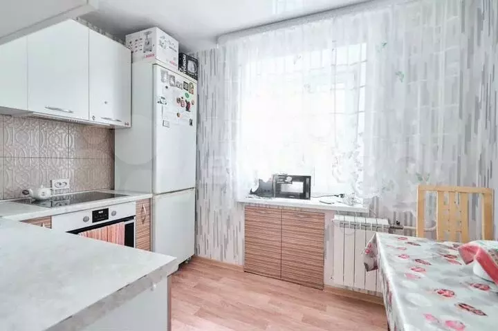 3-к. квартира, 65м, 4/6эт. - Фото 1