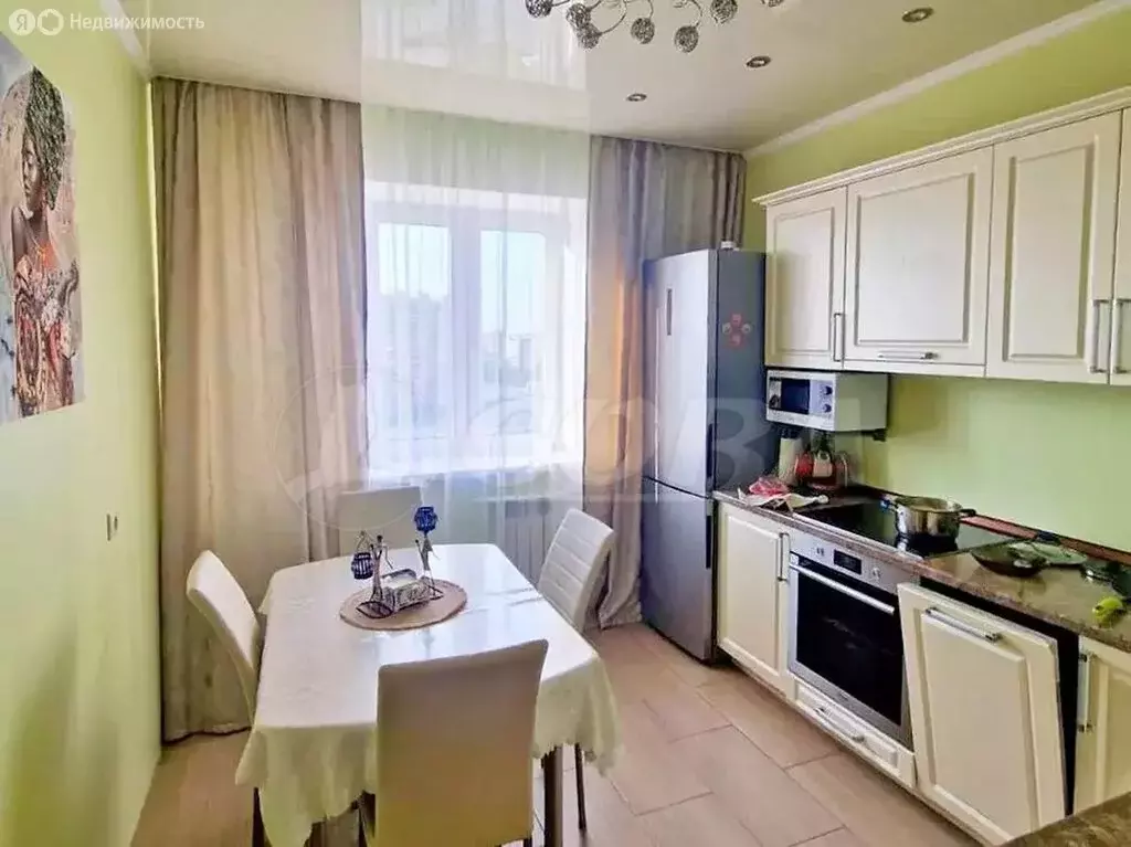 2-комнатная квартира: Тюмень, улица Монтажников, 43 (58.9 м) - Фото 1