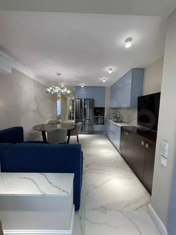 3-к. квартира, 100 м, 1/4 эт. - Фото 0