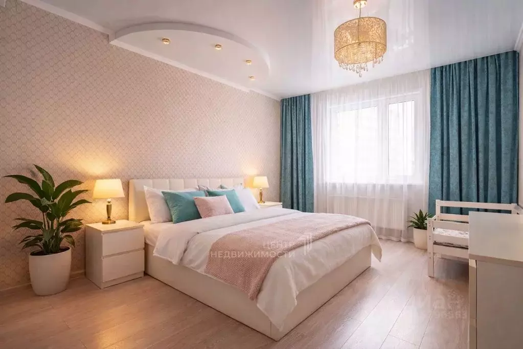 3-к кв. Татарстан, Казань просп. Победы, 139к2 (100.5 м) - Фото 1