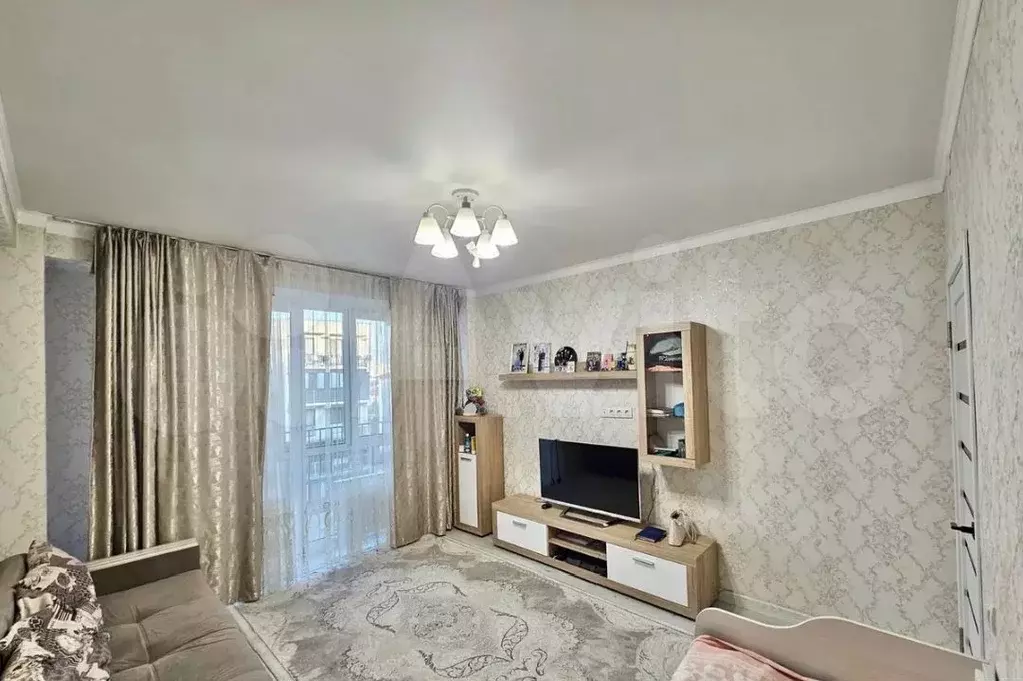 1-к. квартира, 43 м, 5/7 эт. - Фото 0
