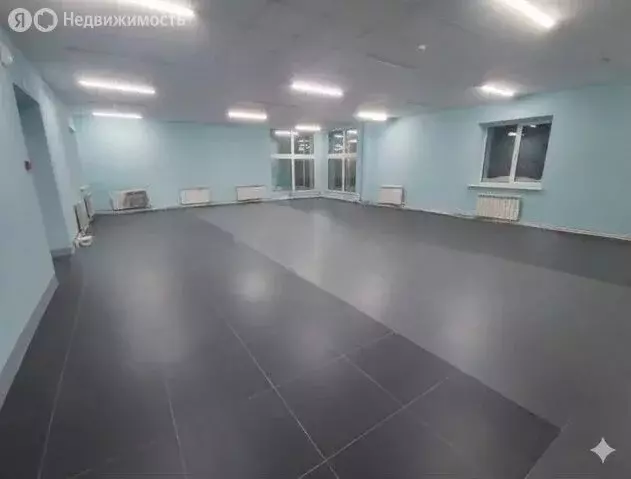 Торговая площадь (102 м) - Фото 2