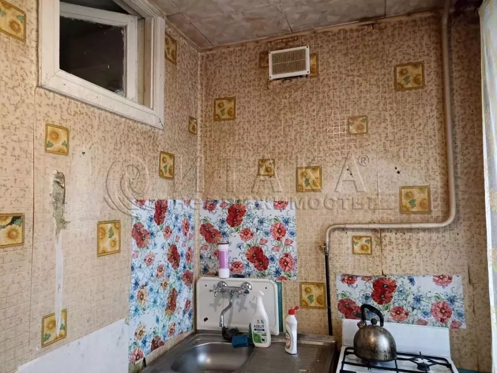 2-к кв. Ленинградская область, Луга Смоленская ул., 12А (38.5 м) - Фото 2