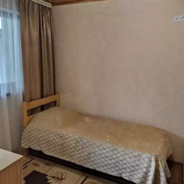 Комната Крым, Алушта муниципальный округ, с. Солнечногорское ул. ... - Фото 1