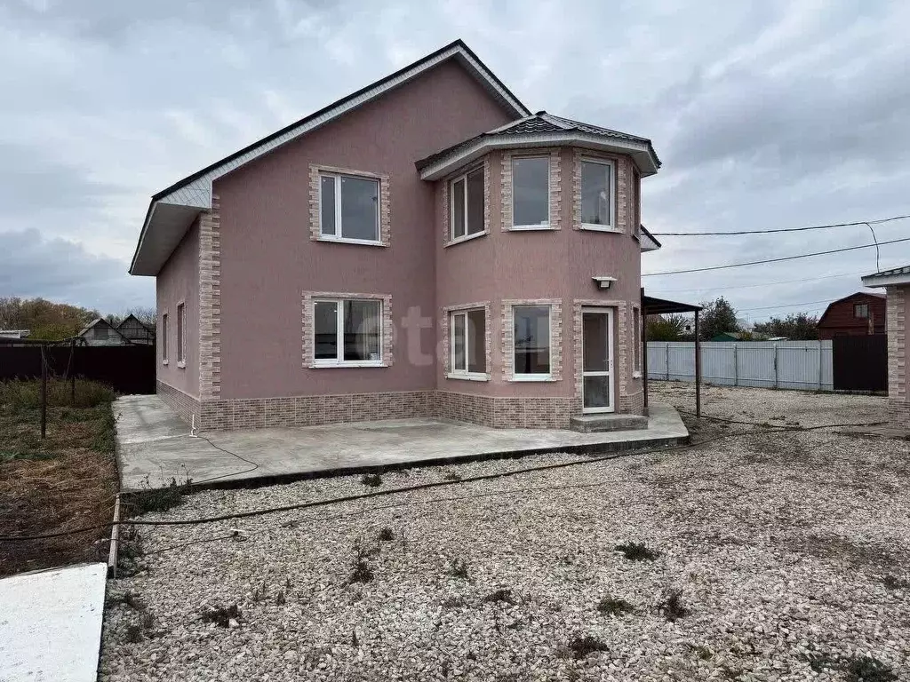 Дом в Самарская область, Кинельский район, Сколково с/пос, с. Бузаевка ... - Фото 1