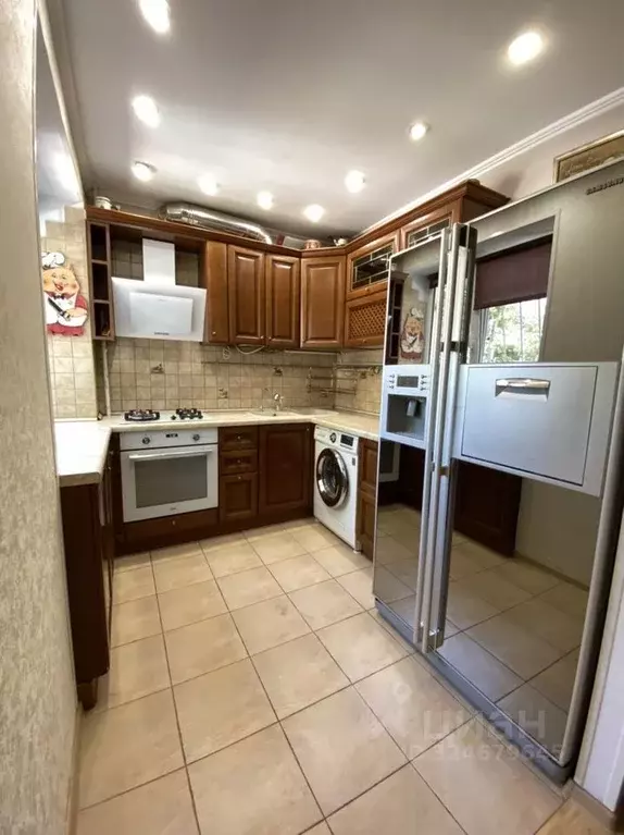 3-к кв. Крым, Симферополь ул. Дмитрия Ульянова, 12 (63.0 м) - Фото 1