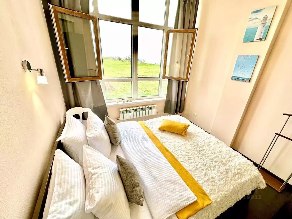 1-к кв. Краснодарский край, Геленджик Крымская ул., 19к8 (50.0 м) - Фото 0