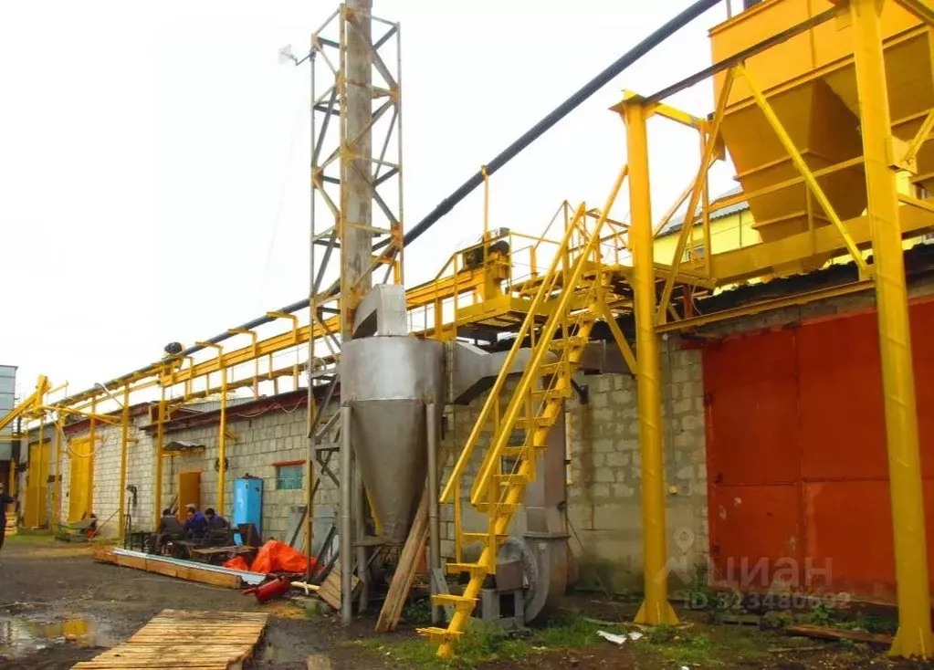 Производственное помещение в Волгоградская область, Новоаннинский ... - Фото 2