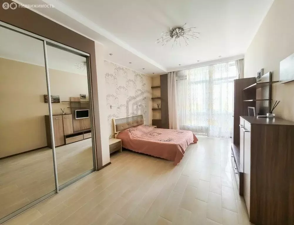 1-комнатная квартира: Ялта, улица Володарского, 11А (60 м) - Фото 1