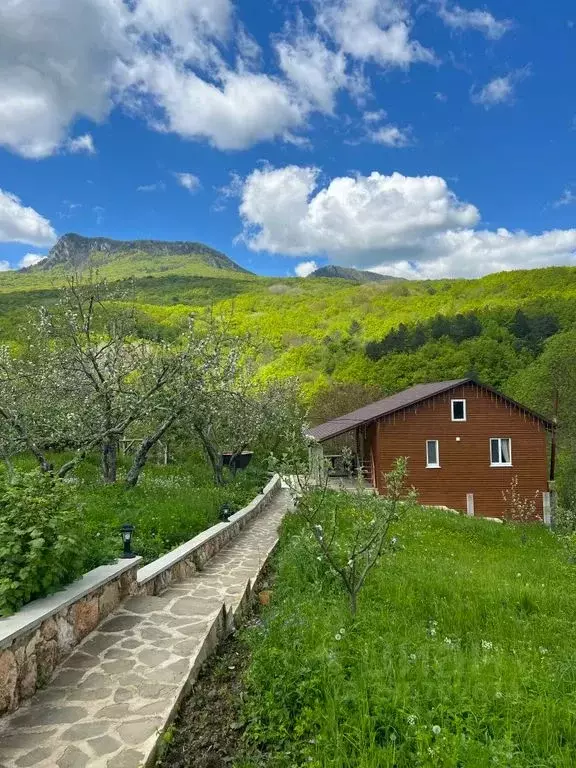 Дом в Крым, Бахчисарайский район, Зеленовское с/пос, с. Многоречье ул. ... - Фото 0