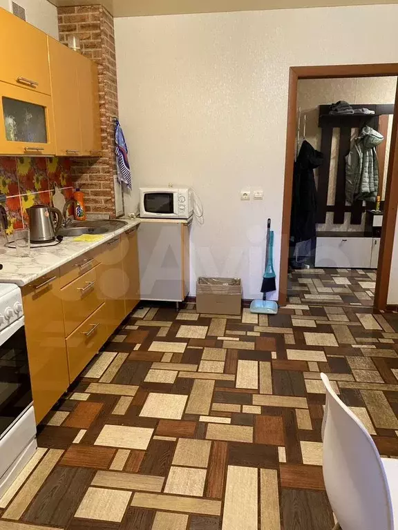 2-к. квартира, 70 м, 2/10 эт. - Фото 1