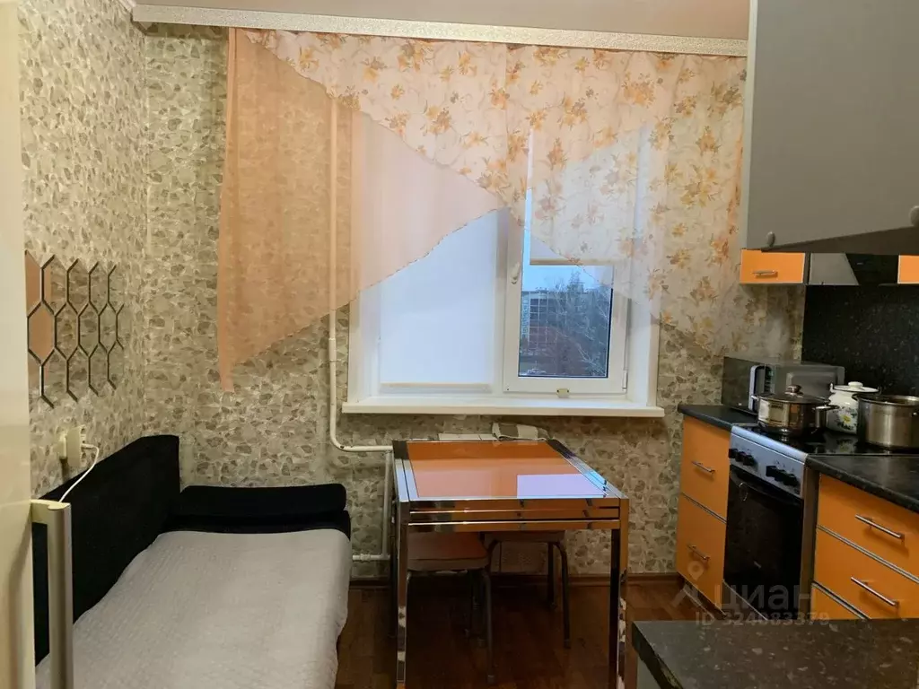 2-к кв. Татарстан, Нижнекамск просп. Химиков, 90 (50.0 м) - Фото 1