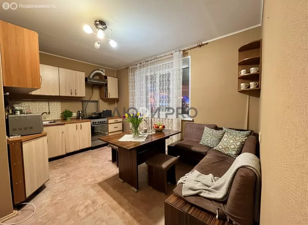 2-комнатная квартира: Энгельс, Одесская улица, 75 (71.6 м) - Фото 1