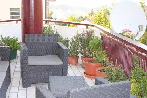 Superb 2 Bedroom Apartment in Cosenza Italy - Фото 0