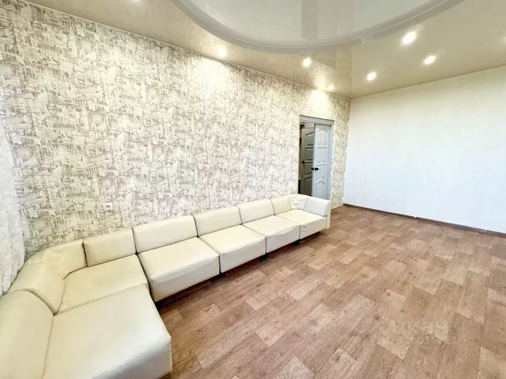 2-к кв. Мурманская область, Мурманск ул. Капитана Орликовой, 44 (57.2 ... - Фото 2