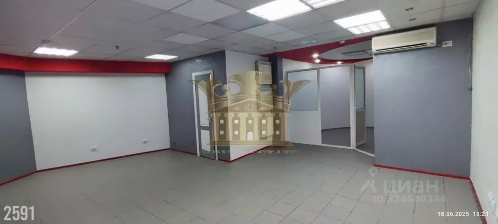 Торговая площадь в Крым, Симферополь просп. Кирова, 29/1 (50 м) - Фото 2