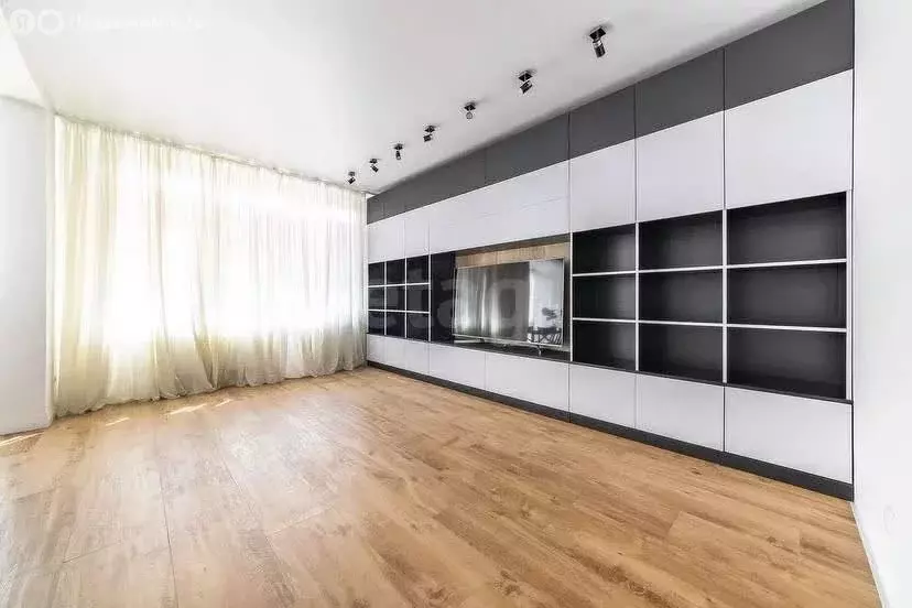 2-комнатная квартира: Санкт-Петербург, Петергофское шоссе, 45 (65.7 м) - Фото 1