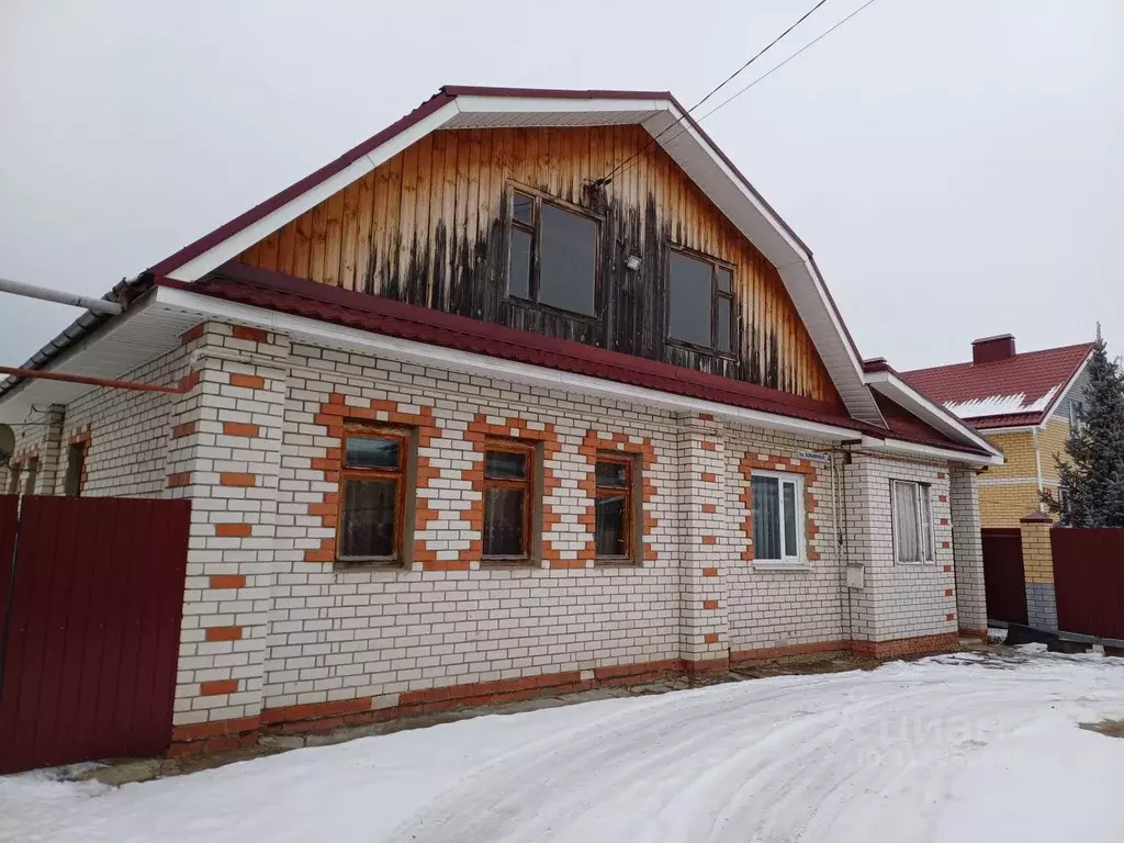 Дом в Нижегородская область, Кстово Больничный пер., 4 (100 м) - Фото 1