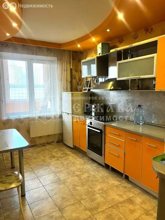 2-комнатная квартира: Кемерово, улица Авроры, 14 (59 м) - Фото 0