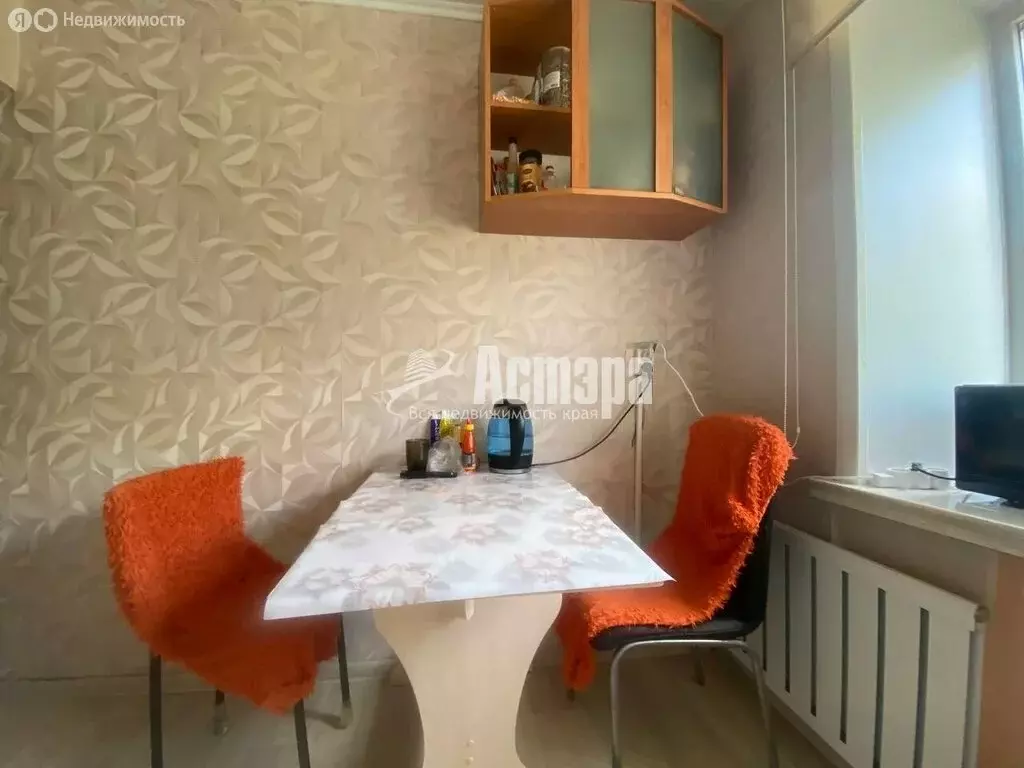 3-комнатная квартира: Чита, улица Энтузиастов, 50 (54.7 м) - Фото 1