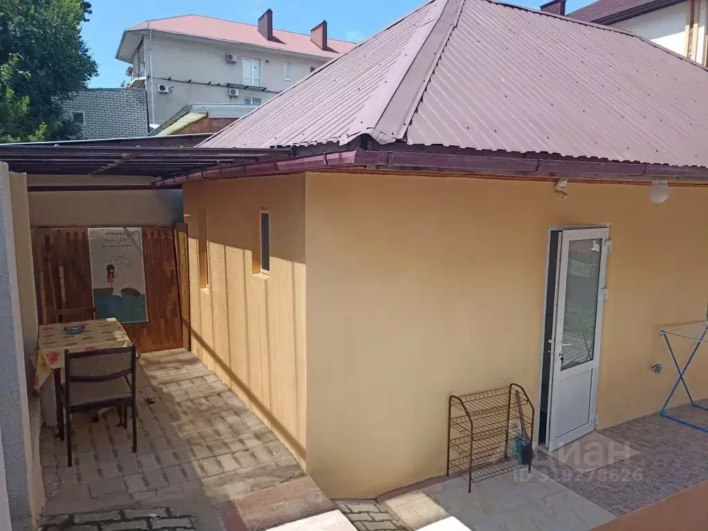 Дом в Краснодарский край, Геленджик ул. Чайковского, 39А (25 м) - Фото 1