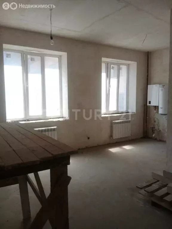 2-комнатная квартира: Махачкала, улица Лаптиева, 3 (84 м) - Фото 1