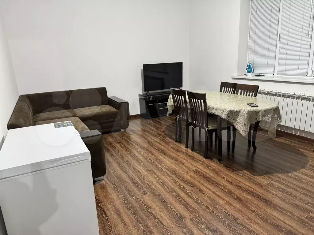 1-к. квартира, 50 м, 4/4 эт. - Фото 0
