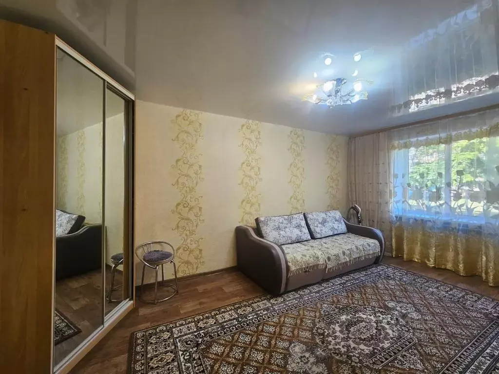 2-к кв. Приморский край, Находка Озерный бул., 2 (42.6 м) - Фото 0