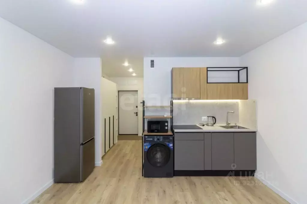 1-к кв. Тюменская область, Тюмень ул. Андрея Кореневского, 5 (37.7 м) - Фото 1