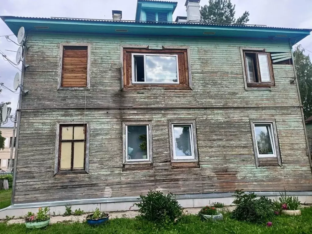 3-к кв. Вологодская область, Великий Устюг ул. Луначарского, 10 (55.1 ... - Фото 0