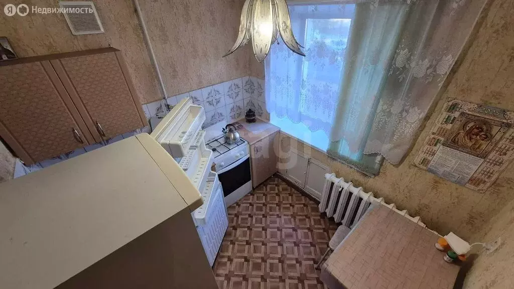 1-комнатная квартира: Ялуторовск, улица Скворцова-Степанова, 8 (30 м) - Фото 1