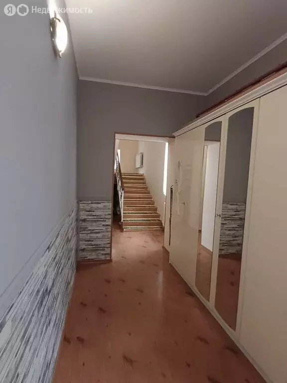 Дом в Молодёжное, Ереванская улица, 9 (200 м) - Фото 1