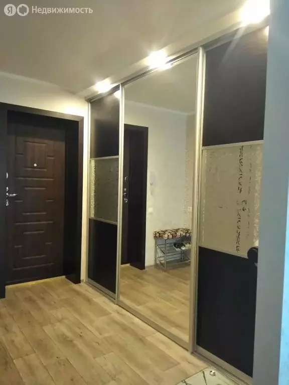 1-комнатная квартира: Энгельс, Студенческая улица, 184А (40 м) - Фото 0