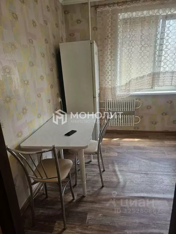 1-к кв. Белгородская область, Старый Оскол Восточный мкр, 10 (37.0 м) - Фото 2