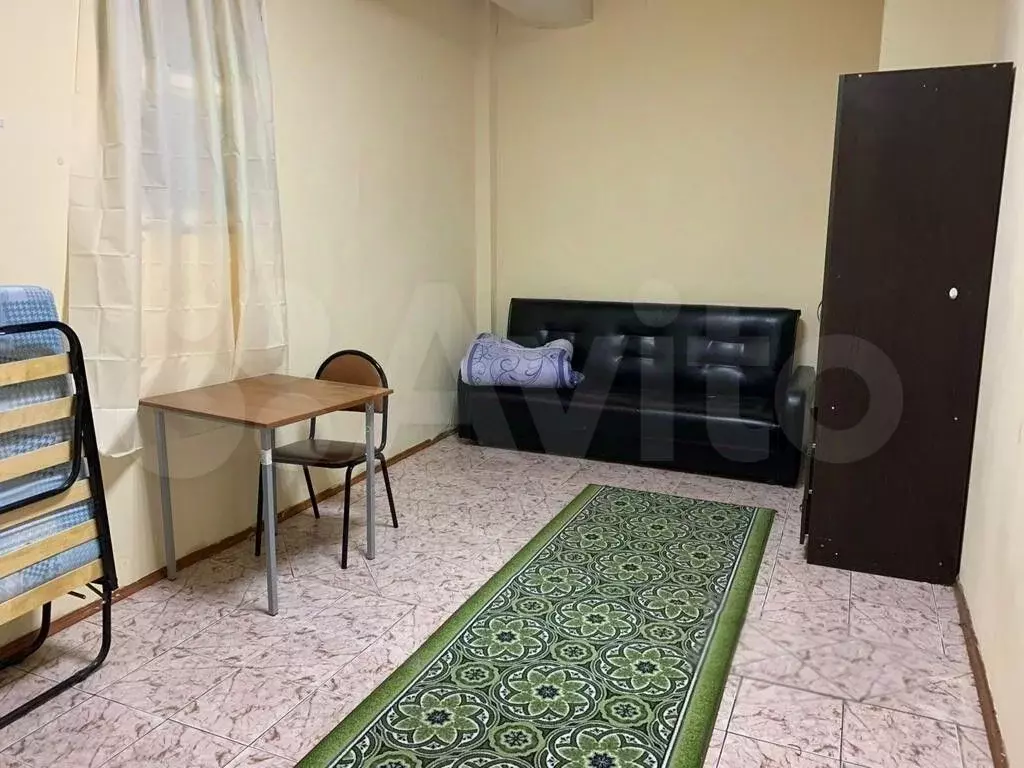 Комната 14 м в 4-к., 2/4 эт. - Фото 0