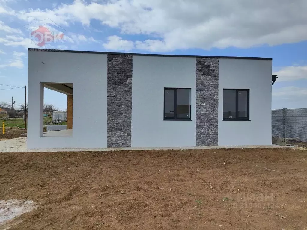 Дом в Крым, Сакский район, с. Молочное пер. Полевой, 8 (93 м) - Фото 1