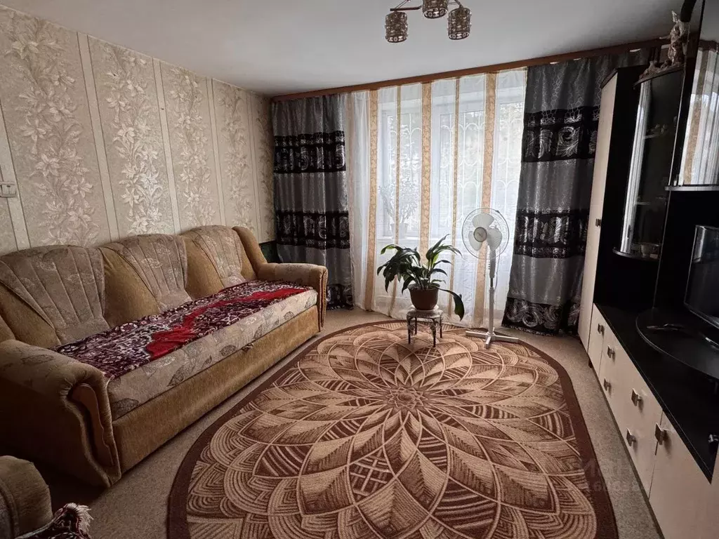 3-к кв. Бурятия, Улан-Удэ Энергетик мкр, 57 (61.0 м) - Фото 0