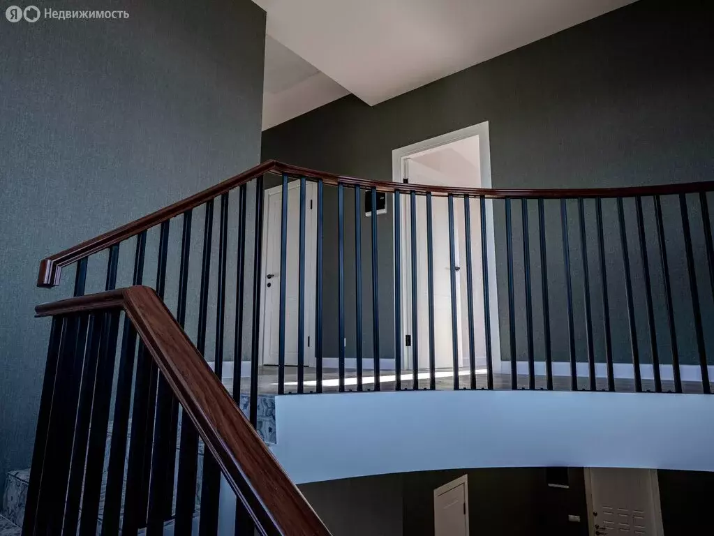 Дом в Белоозёрский, микрорайон Золотая Слобода, 4/1 (170 м) - Фото 1